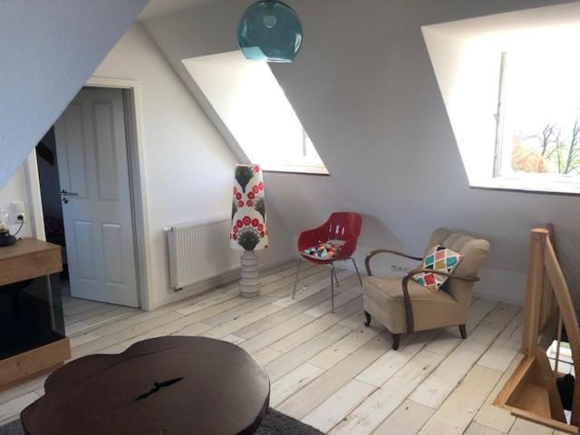 Schloss Lelkendorf Apartment Ulrichshusen Maisonette Fewo Mecklenburger Seenplatte Mit Dachterrasse Naehe Ostsee Εξωτερικό φωτογραφία