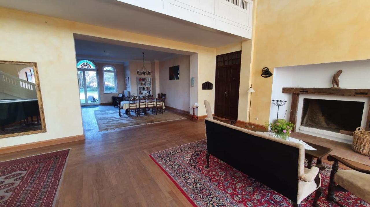 Schloss Lelkendorf Apartment Ulrichshusen Maisonette Fewo Mecklenburger Seenplatte Mit Dachterrasse Naehe Ostsee Εξωτερικό φωτογραφία